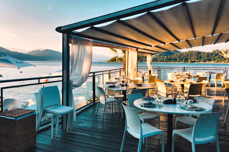 Baan Dum Oceanfront Seafood